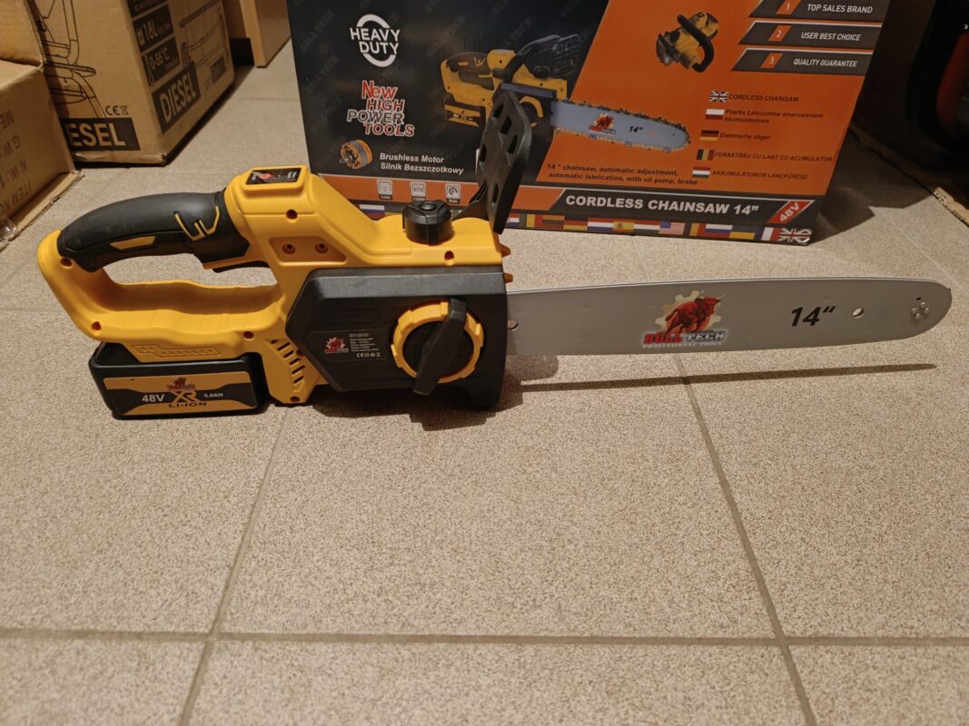 Akumuliatorinis grandinis pjūklas BULL TECH 48V 5AH, 35 cm.